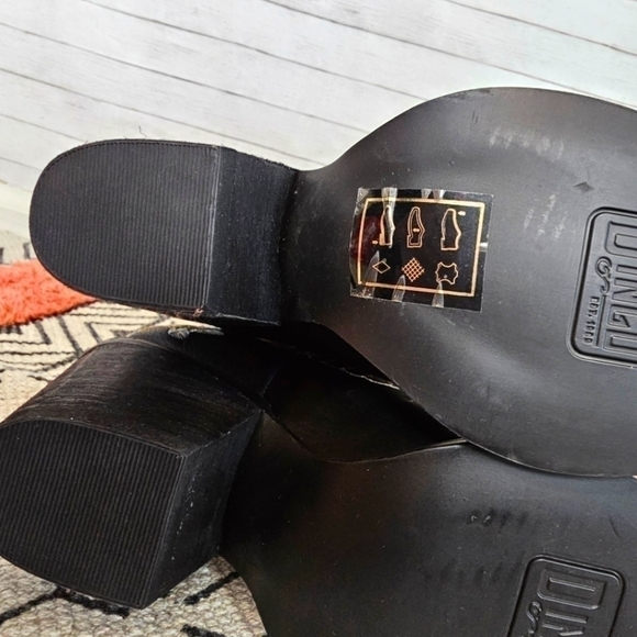 DINGO PRIMROSE LEATHER BOOTIE, SZ 9.5 - Picture 11 of 16